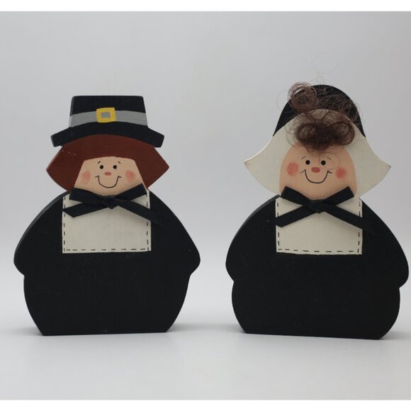 2 Vintage Wooden Pilgrim Thanksgiving Decorations - Picture 3 of 7